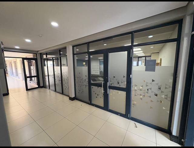 164M² OFFICE TO LET IN UMHLANGA CENTRAL